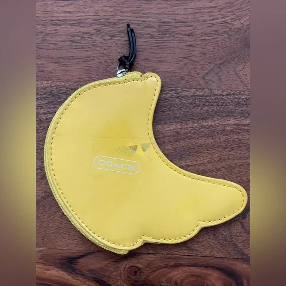 COACH Banana Coin Purse - NWT - CALLOUTS - Picture 6 of 8
